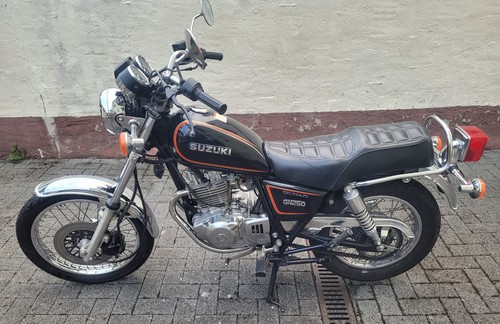Suzuki 250 - gn,